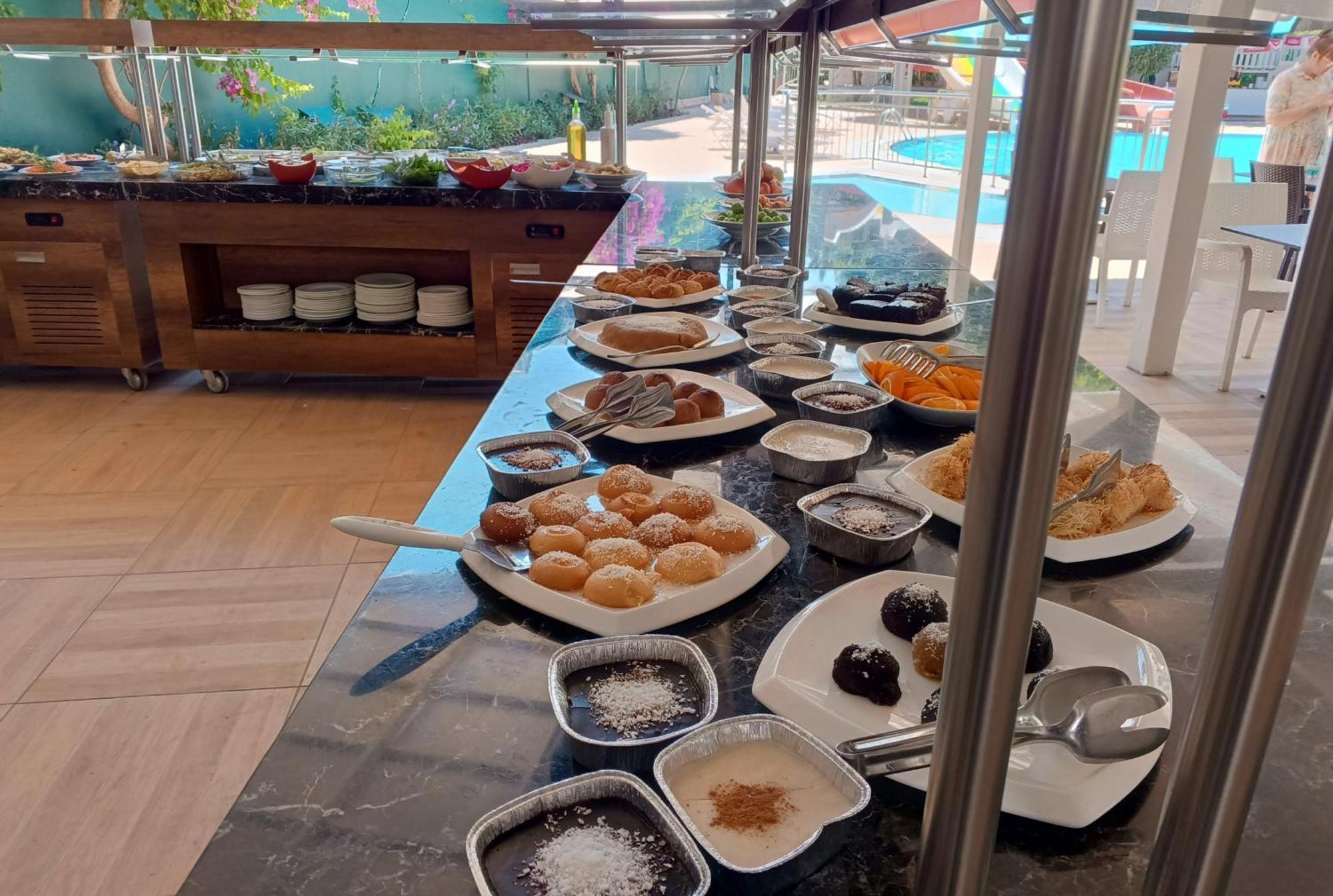 Uk Hotel Kiris Antalya Exterior foto